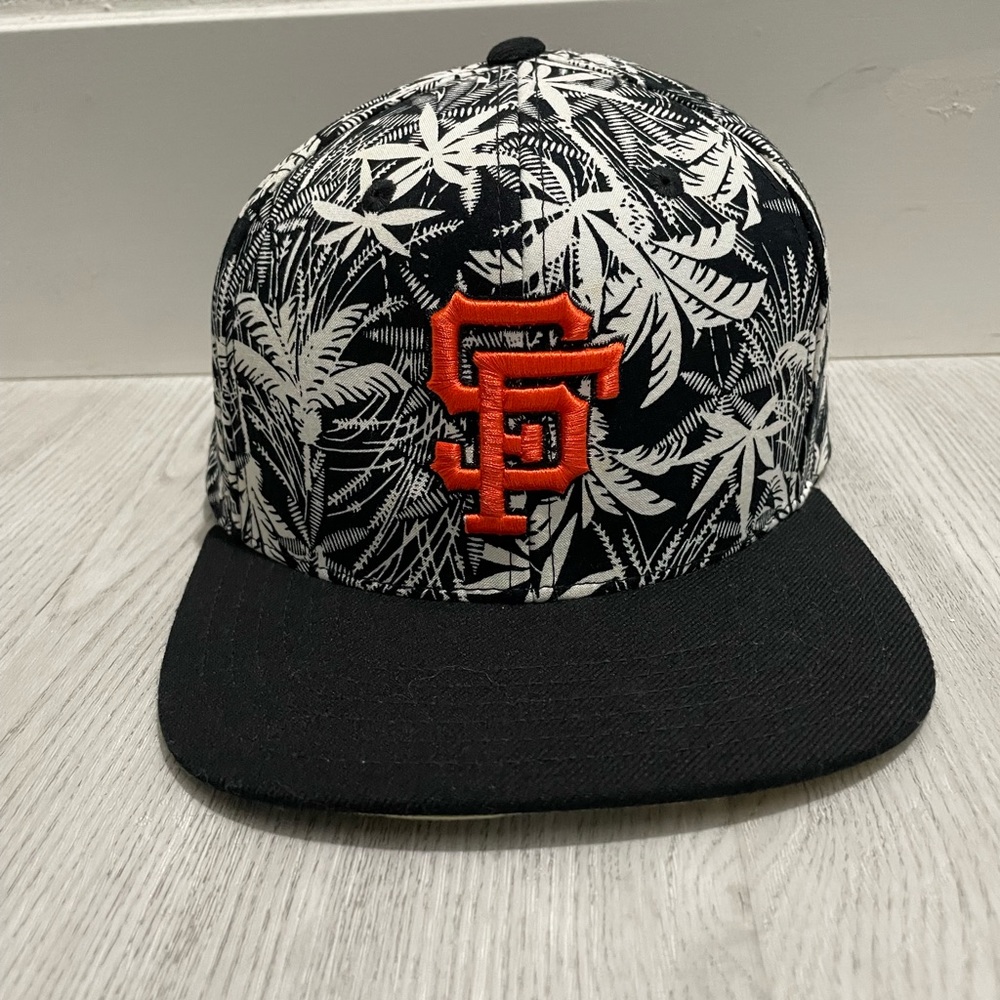 San Francisco Giants Hat - adjustable